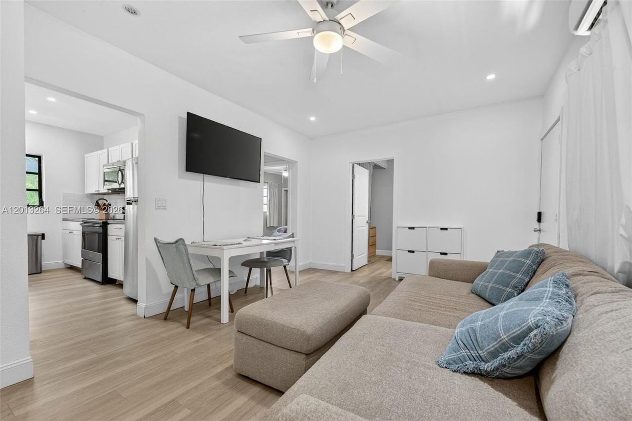 7845 Ne Bayshore Ct #16 - Photo 5 of 11