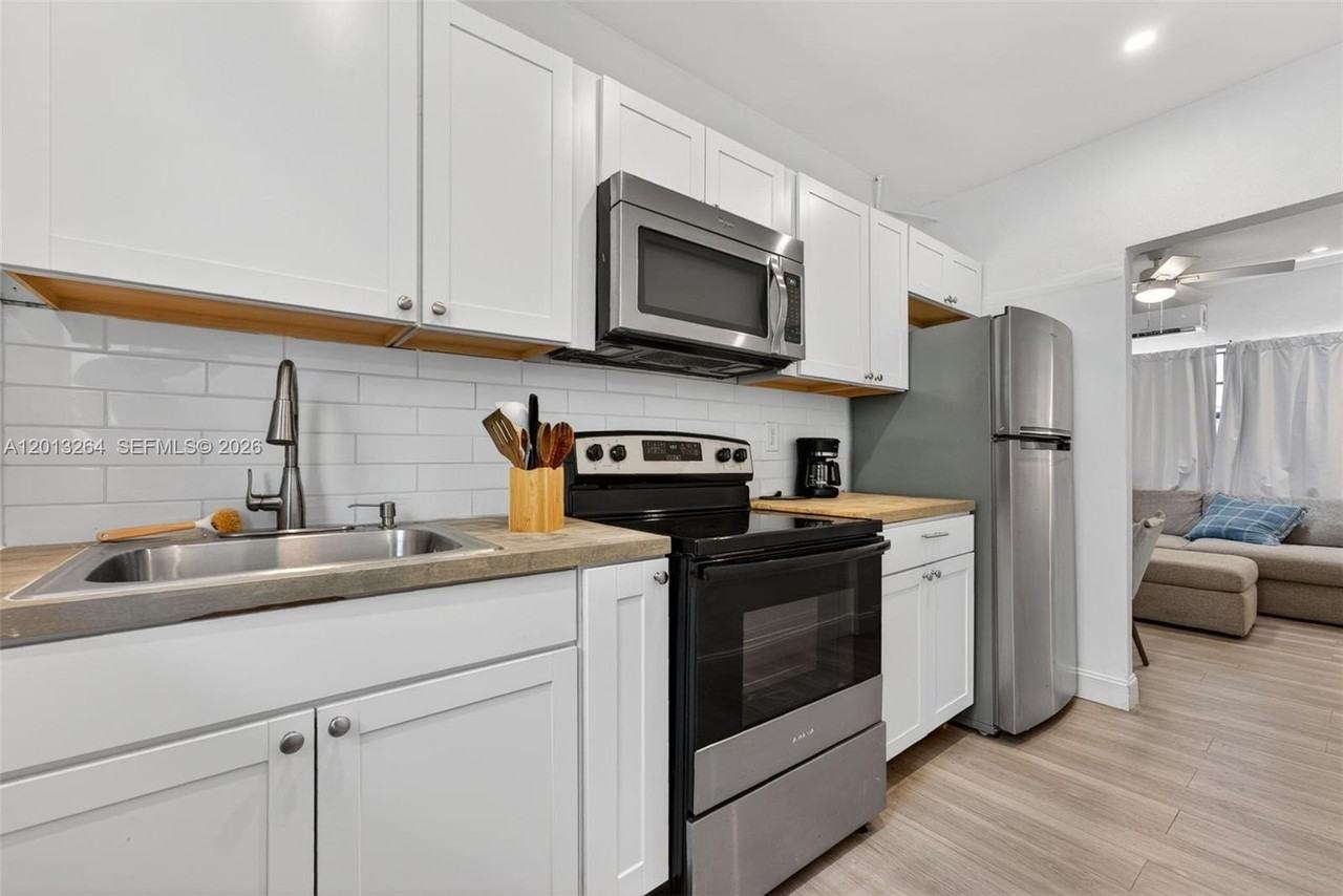 7845 Ne Bayshore Ct #16 - Photo 7 of 11