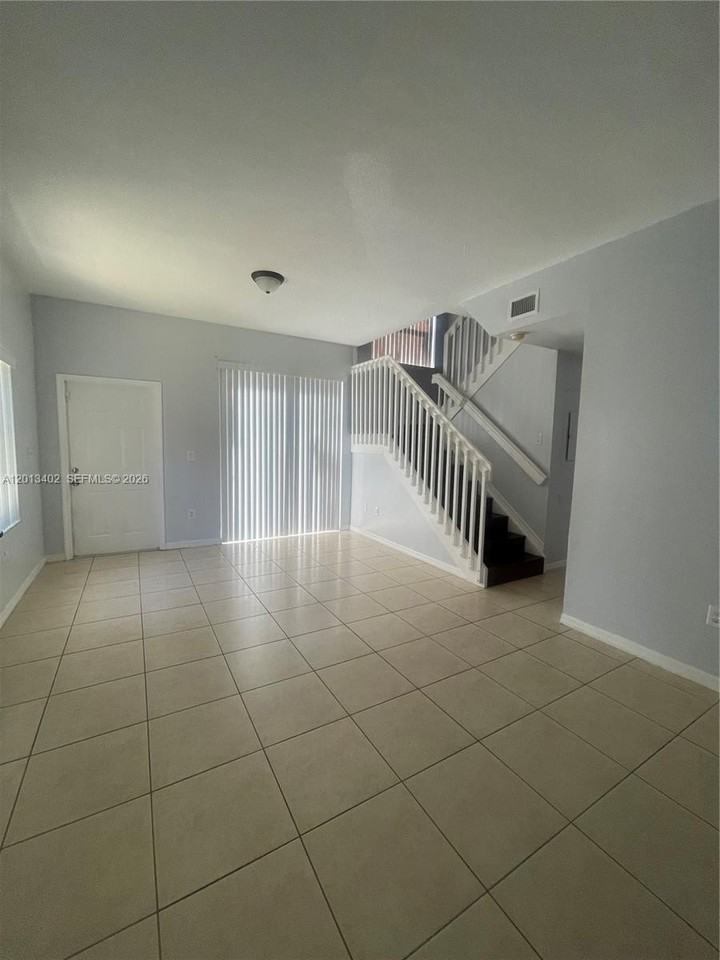 10666 Sw 7th St #2106 - Photo 4 of 22