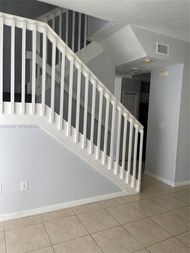 10666 Sw 7th St #2106 - Photo 7 of 22