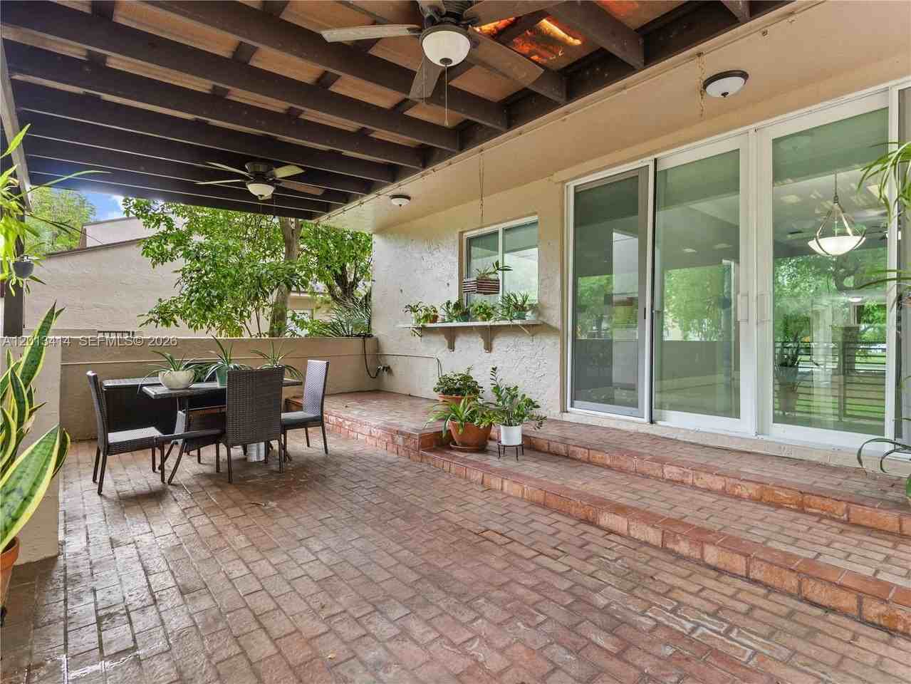 9133 Fontainebleau Blvd #8 - Photo 4 of 30