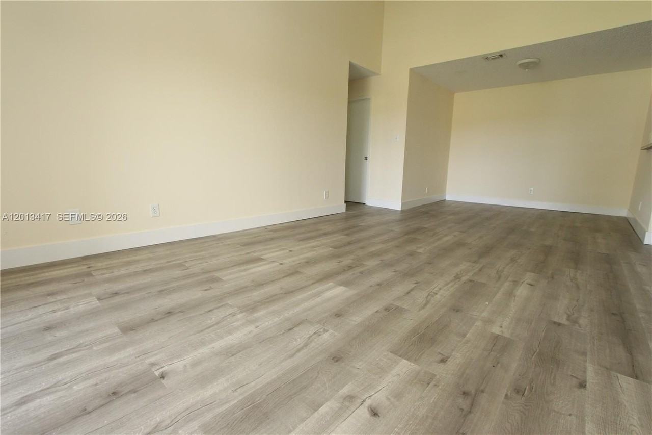 11211 W Atlantic Blvd #308 - Photo 4 of 34