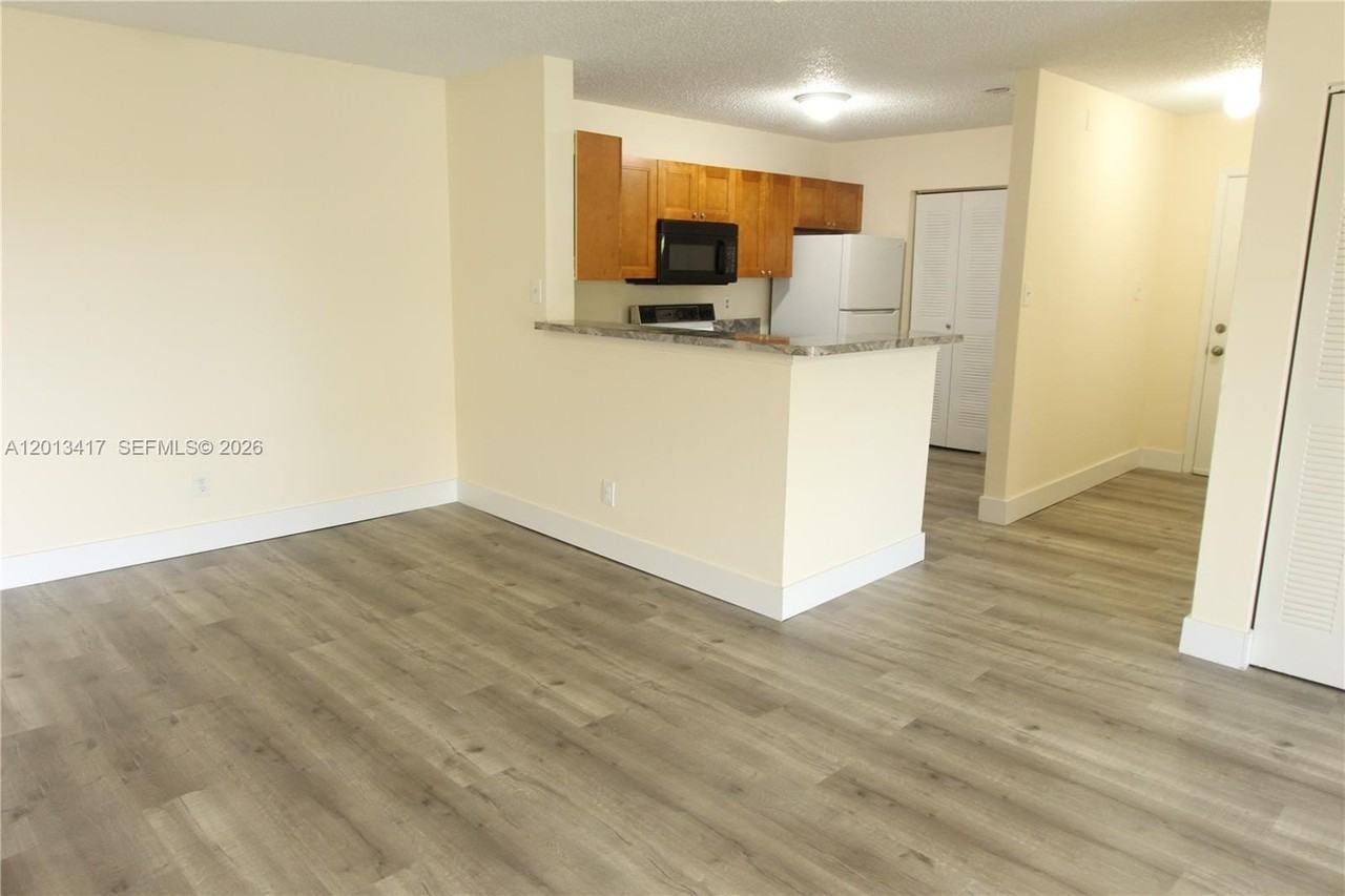 11211 W Atlantic Blvd #308 - Photo 6 of 34
