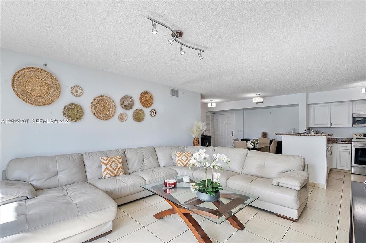 1155 Brickell Bay Dr #603