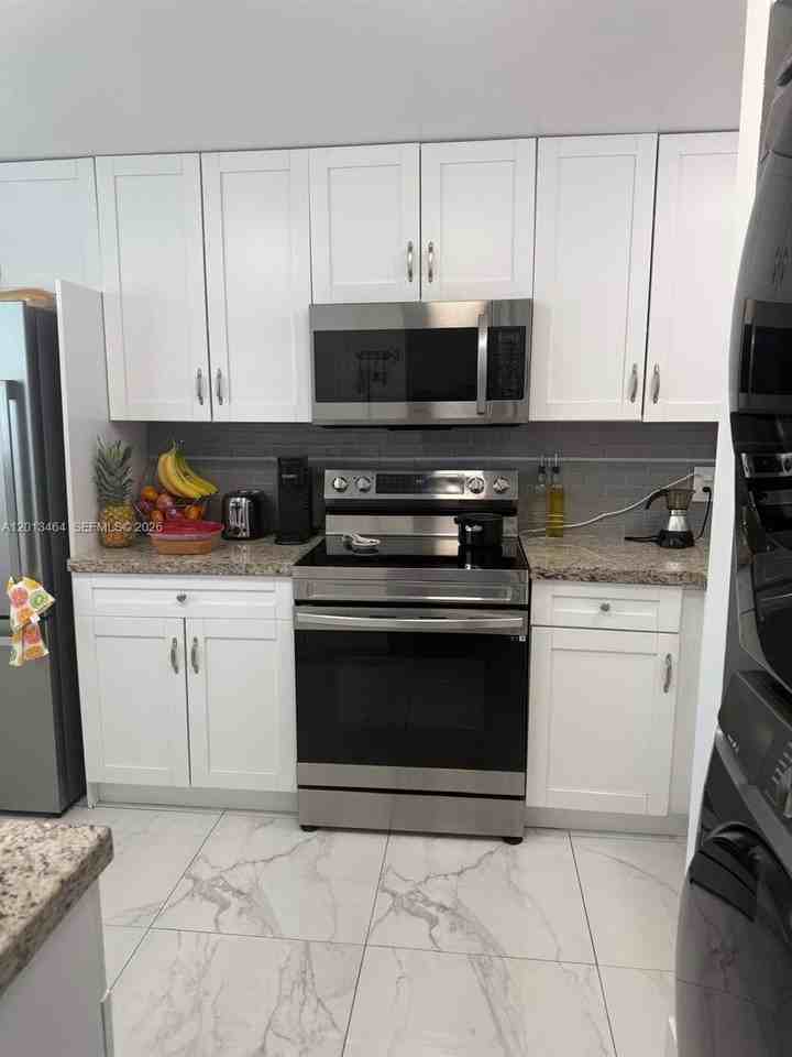 1790 W 75th St #1790 - Photo 5 of 40