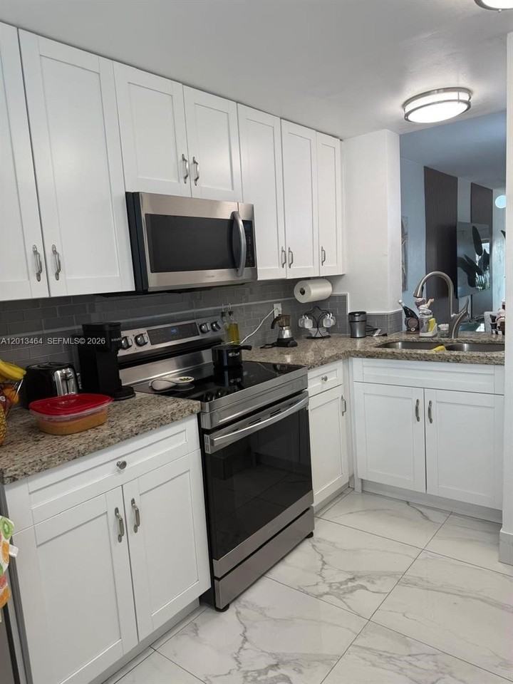 1790 W 75th St #1790 - Photo 6 of 40