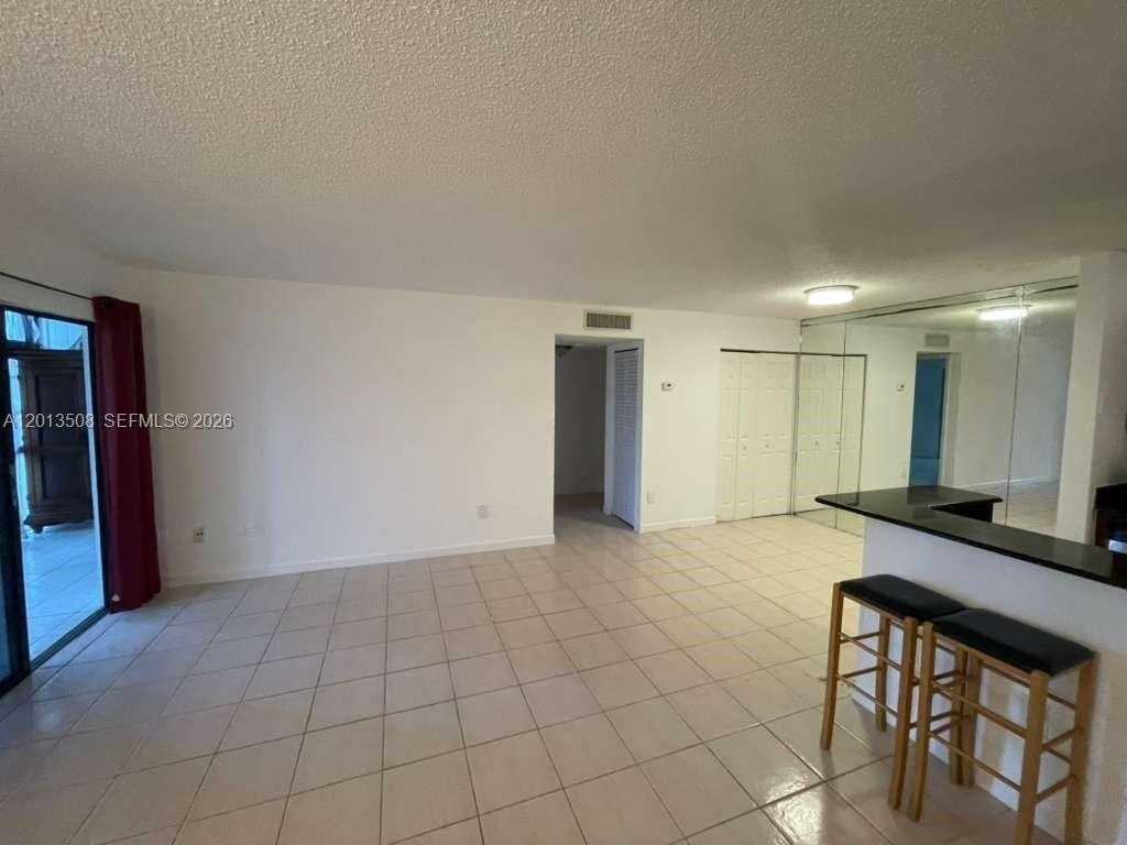 809 Ne 199th St #105-7 - Photo 2 of 15