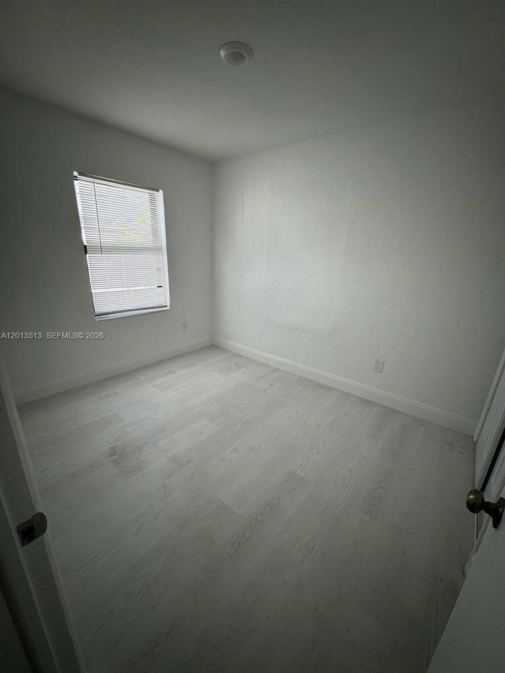 7360 Sw 21st St #7362 - Photo 5 of 9