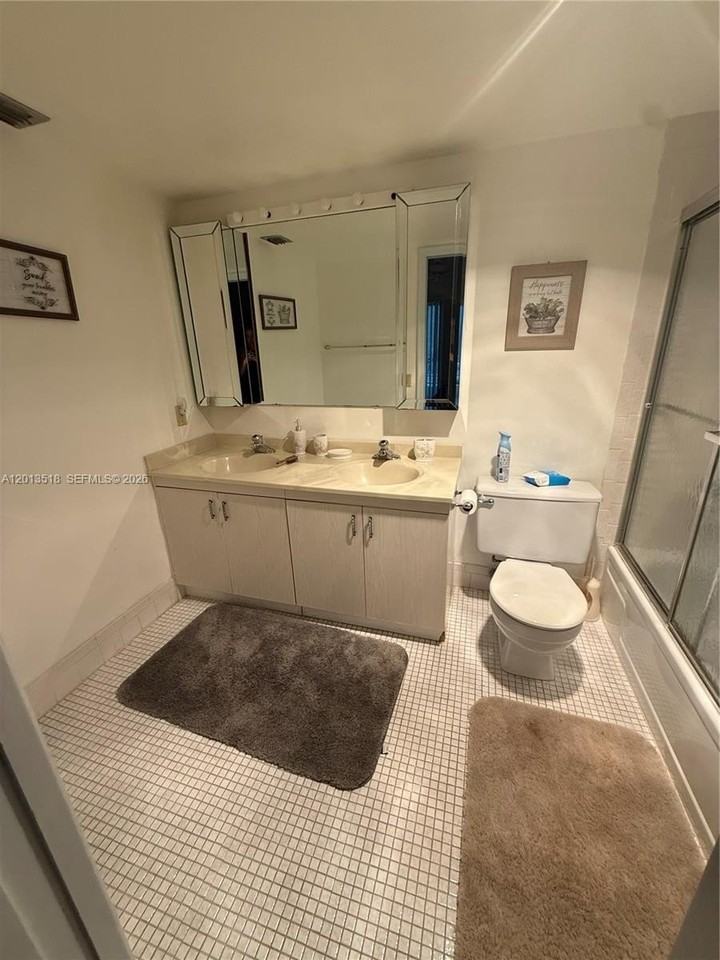 4401 Martinique Ct #B2 - Photo 4 of 10