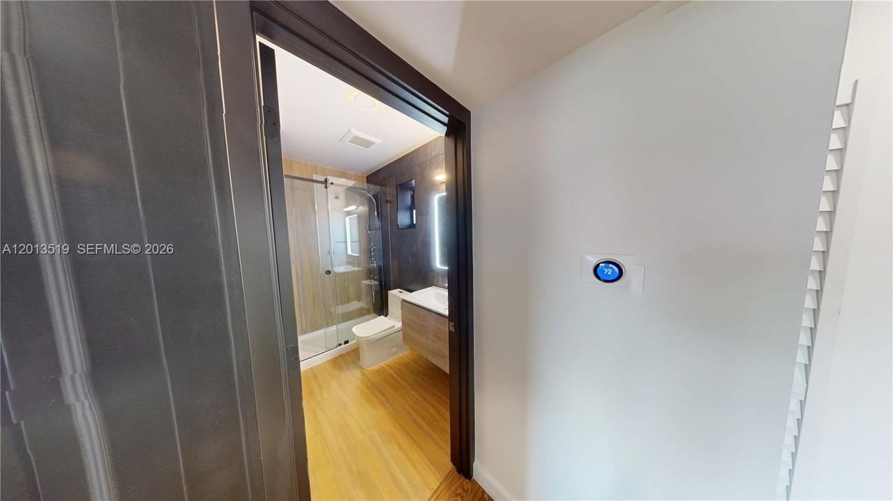 516 Nw 2nd Ave #2 - Photo 7 of 10
