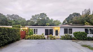 830 Ne 159th St - Photo 1 of 1
