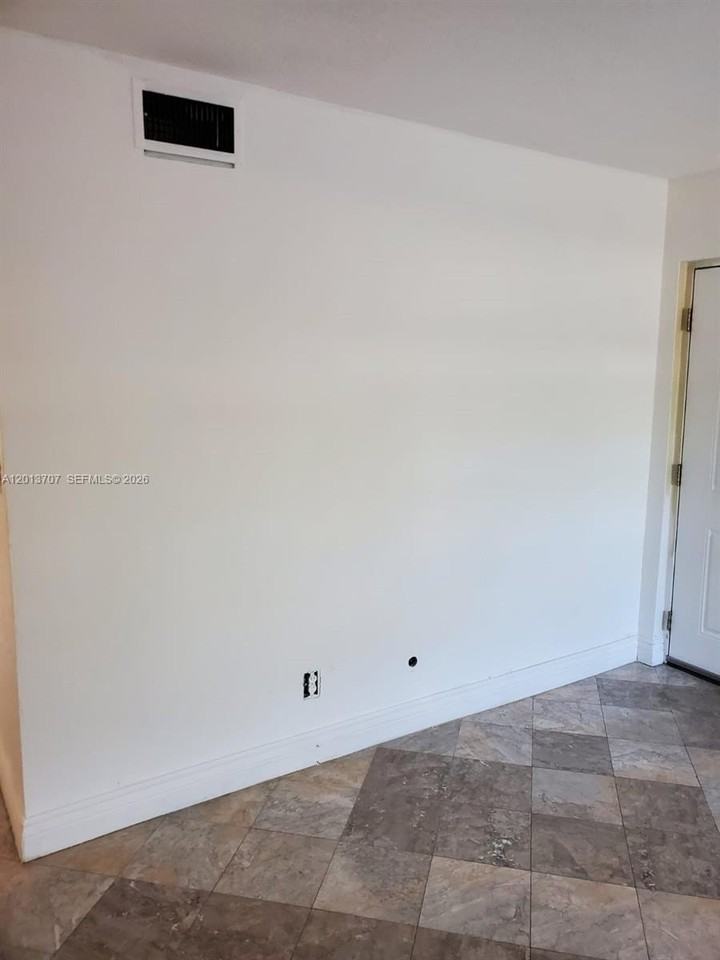 3015 Nw 118th Dr #124E - Photo 4 of 5