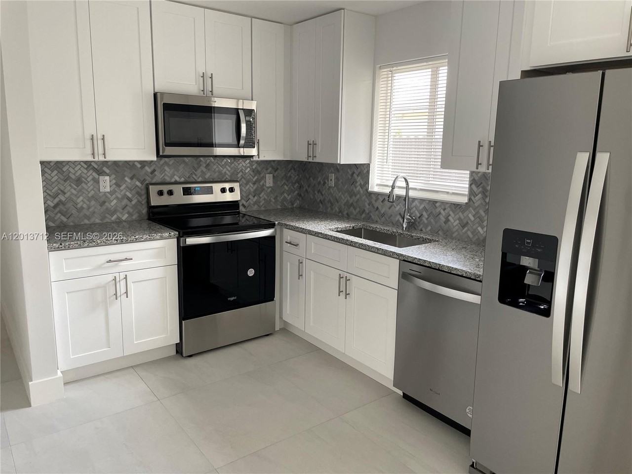 6820 Sw 13th Ter #6820 - Photo 4 of 26