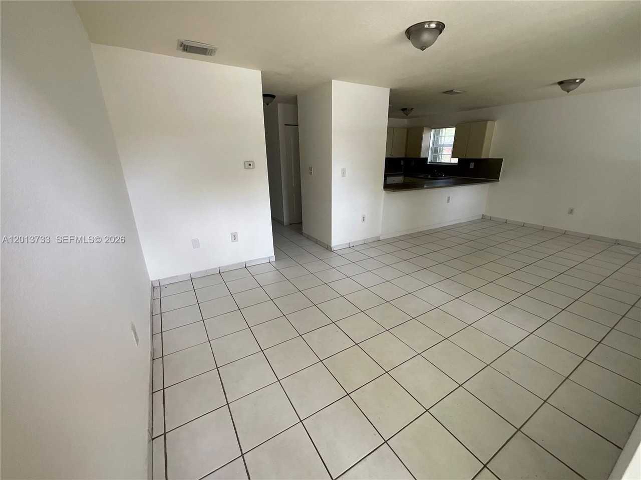 209 Ne 141st St #4 - Photo 2 of 13