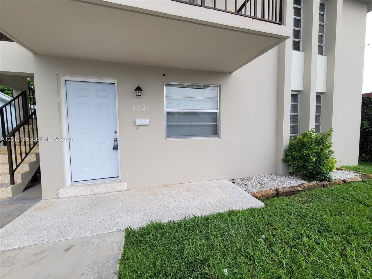 3425 Sw 89th Ave #3427 - Photo 3 of 36