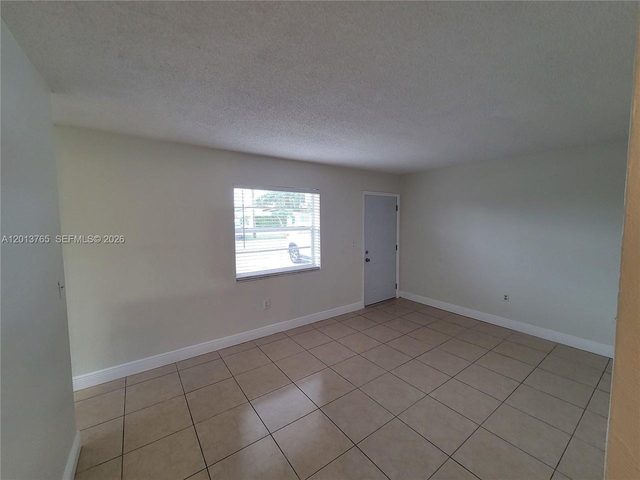 3425 Sw 89th Ave #3427 - Photo 5 of 36