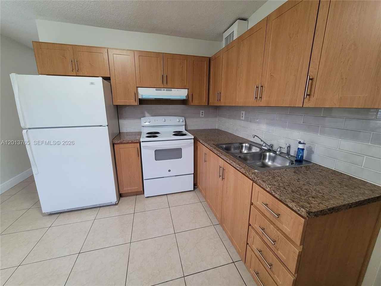 3425 Sw 89th Ave #3427 - Photo 7 of 36