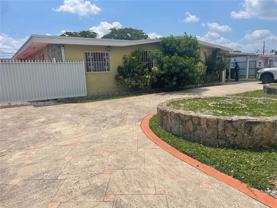 4115 Sw 108th Ave #B - Photo 1 of 1