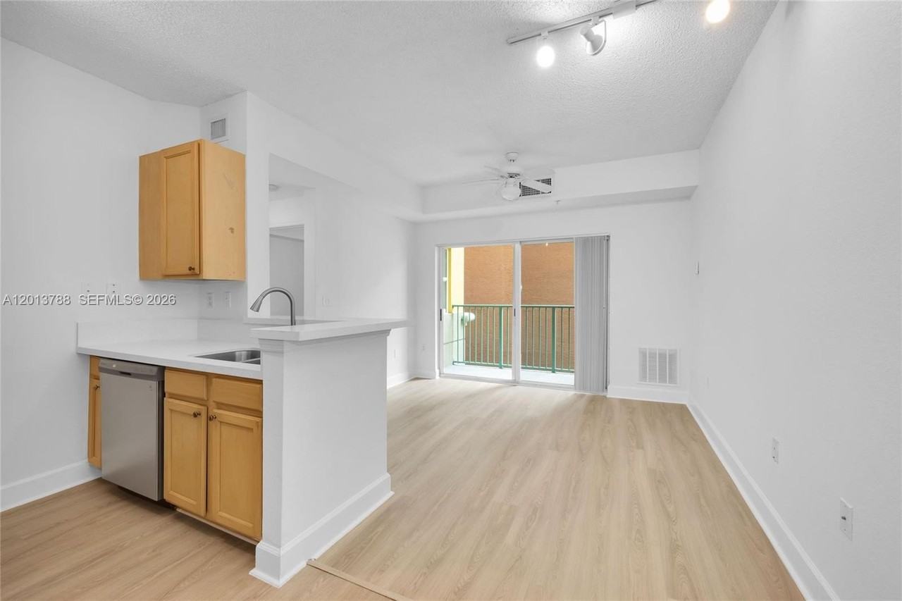 6001 Sw 70th St #208 - Photo 4 of 25