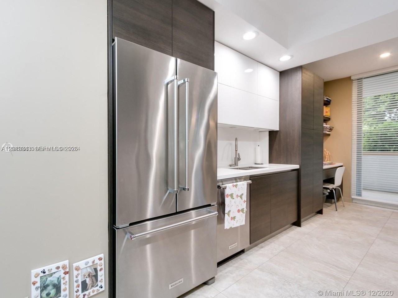 21150 Point Pl #405 - Photo 5 of 38