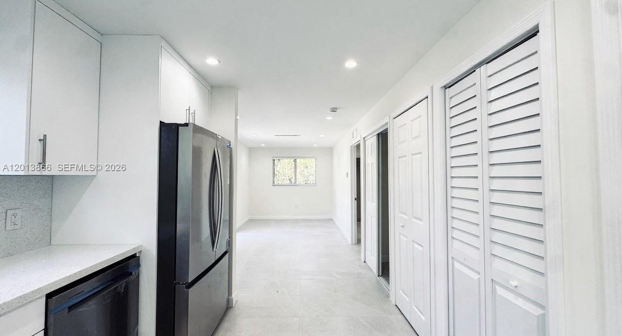 8442 Sw 107th St #GH - Photo 2 of 22