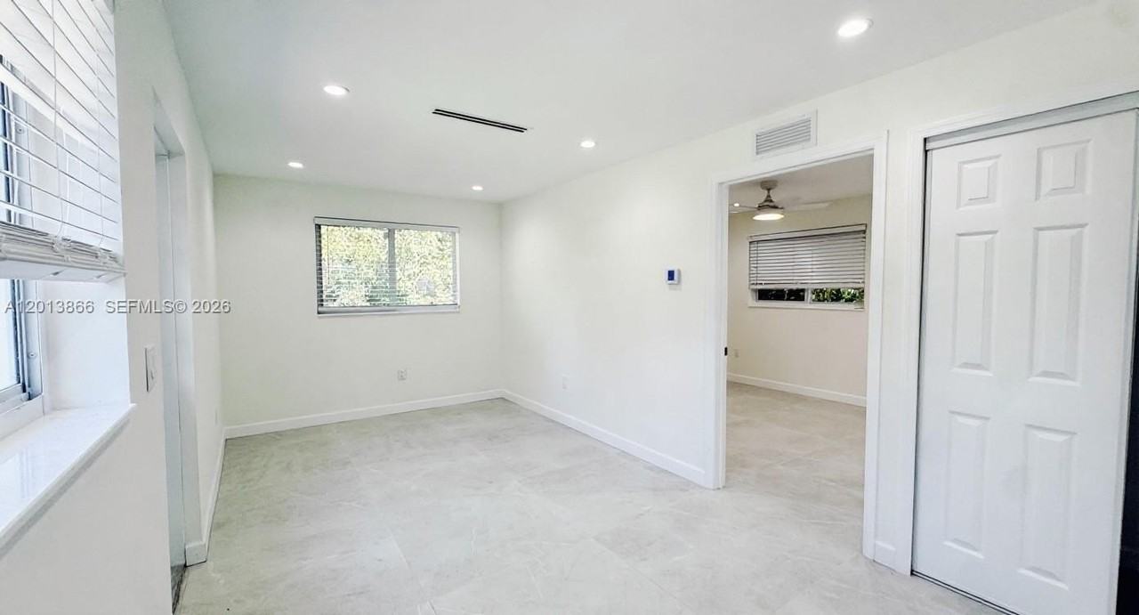 8442 Sw 107th St #GH - Photo 3 of 22