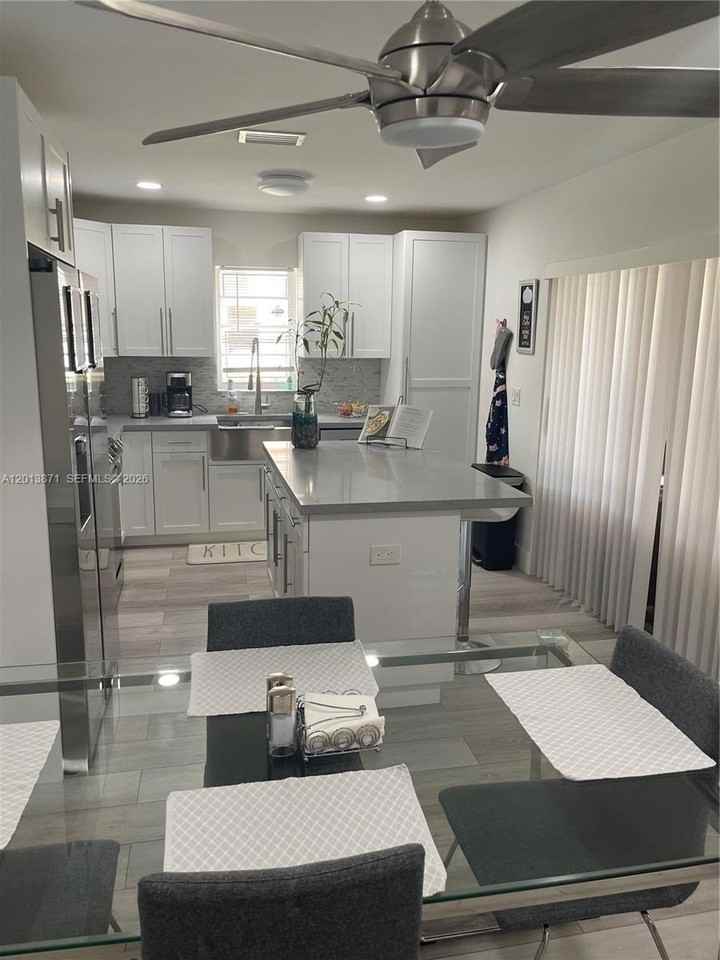 2665 Nw 99th Ave #2665 - Photo 3 of 34