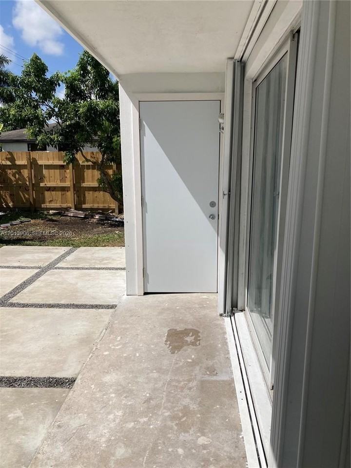 18767 Sw 100th Ave #18767 - Photo 4 of 16