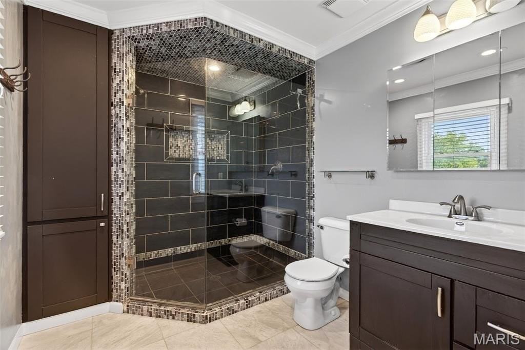 112 Robin Hill Ln - Photo 7 of 30