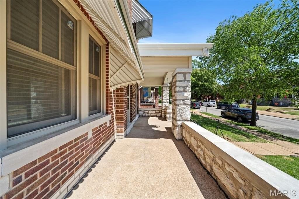 5515 Milentz Ave - Photo 4 of 24