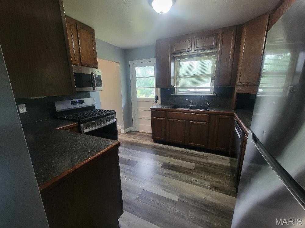 6128 Fee Fee Rd - Photo 4 of 22