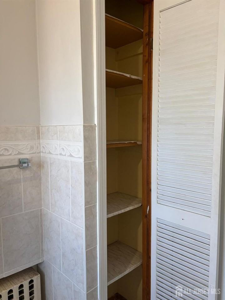 138 Luther Ave - Photo 7 of 21