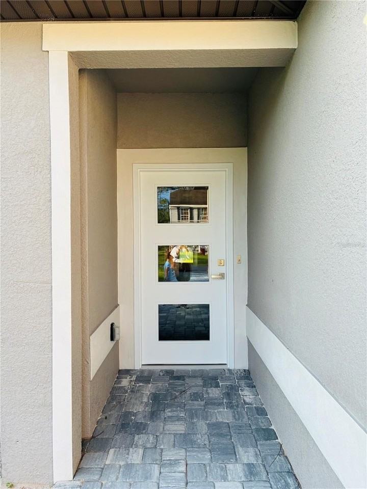 4 Sleigh Bell Pl #B - Photo 2 of 30