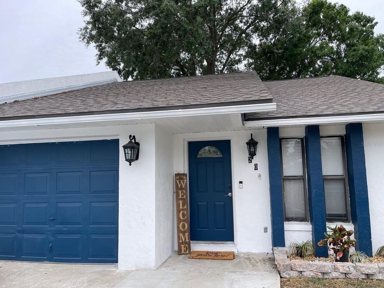 202 Village View Ln