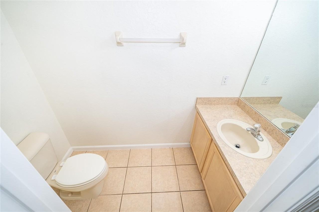 14162 Turning Leaf Dr - Photo 4 of 25