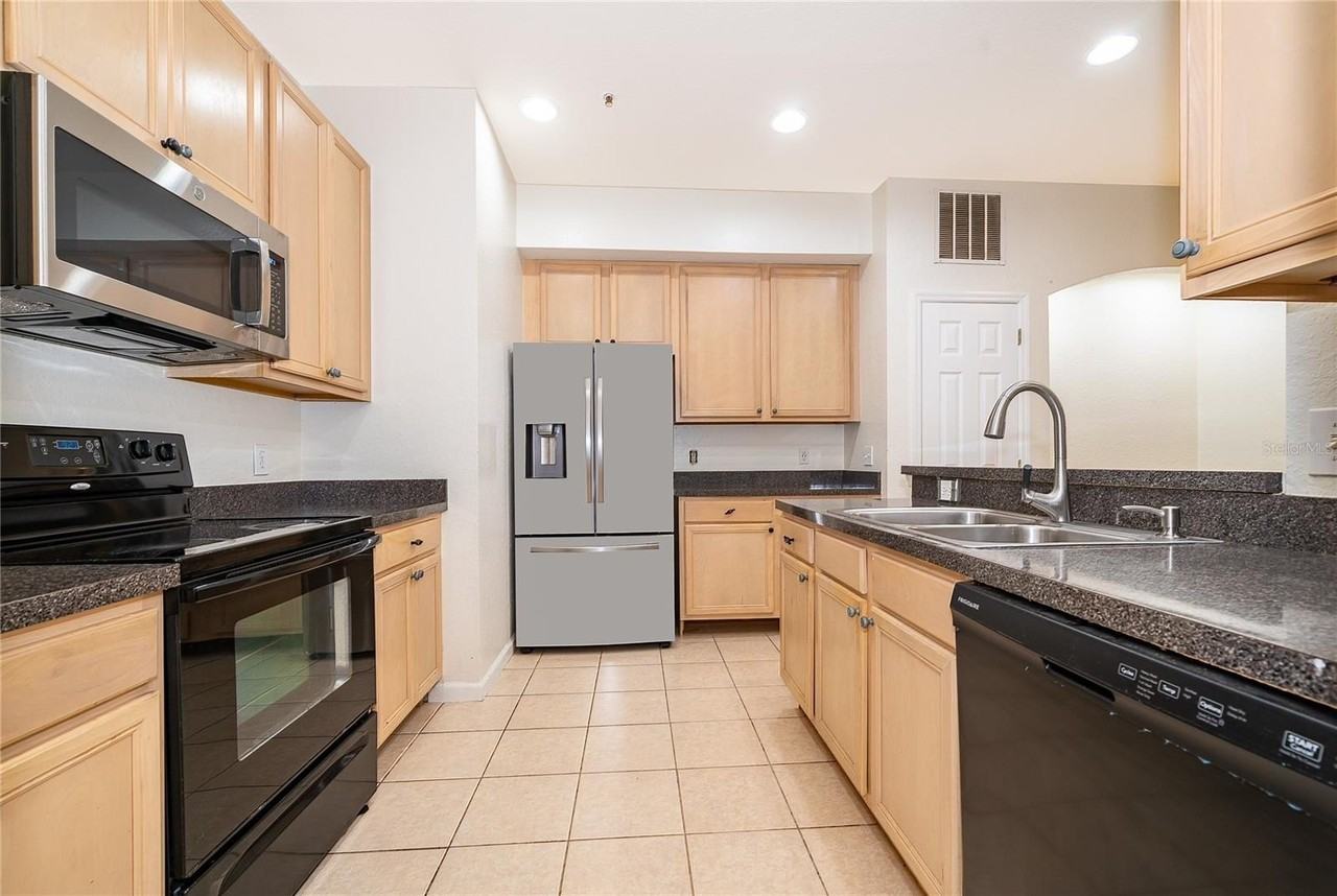 14162 Turning Leaf Dr - Photo 5 of 25
