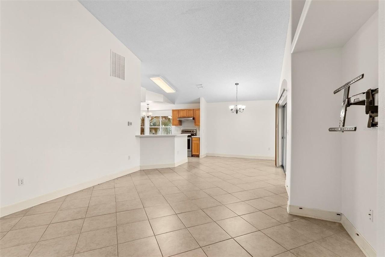212 Bent Oak Loop - Photo 6 of 32