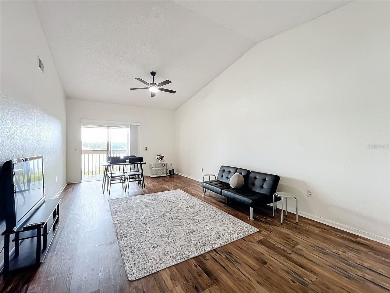 4166 Plantation Cove Dr #505 - Photo 6 of 50