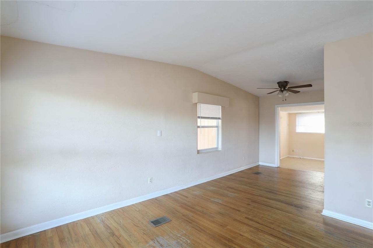 1704 Edmundshire Rd - Photo 4 of 23