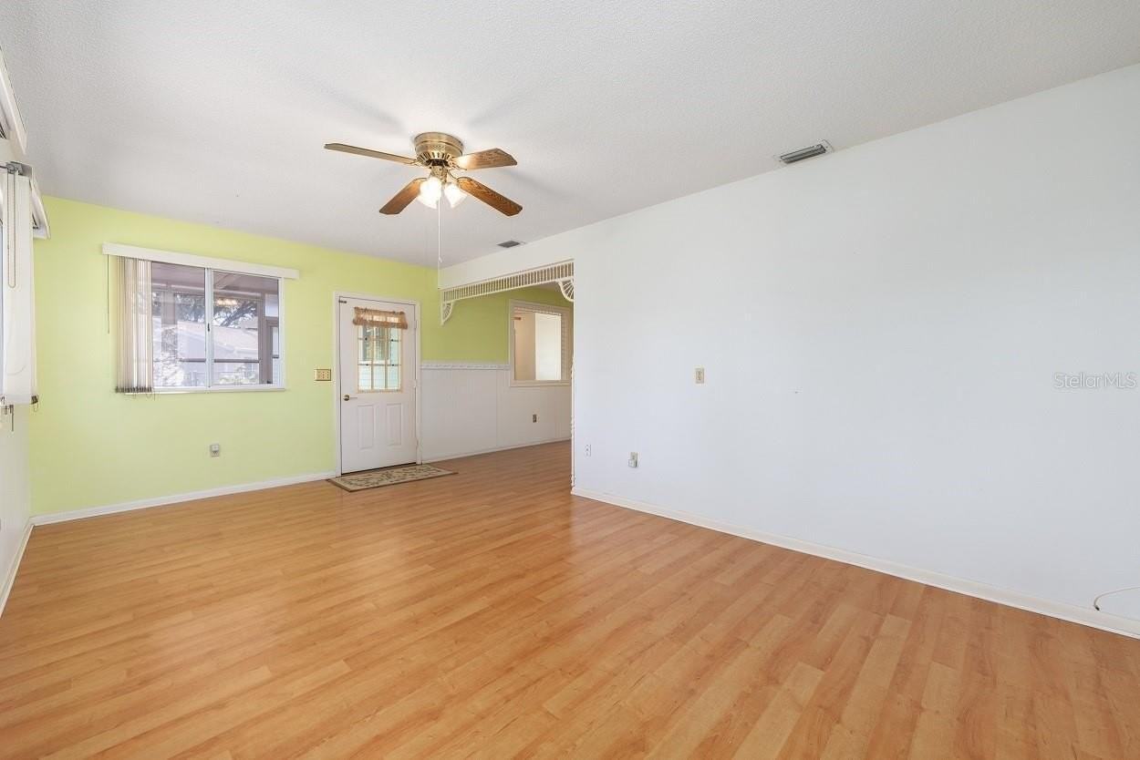 8669 Sw 108th Lane Rd - Photo 3 of 9