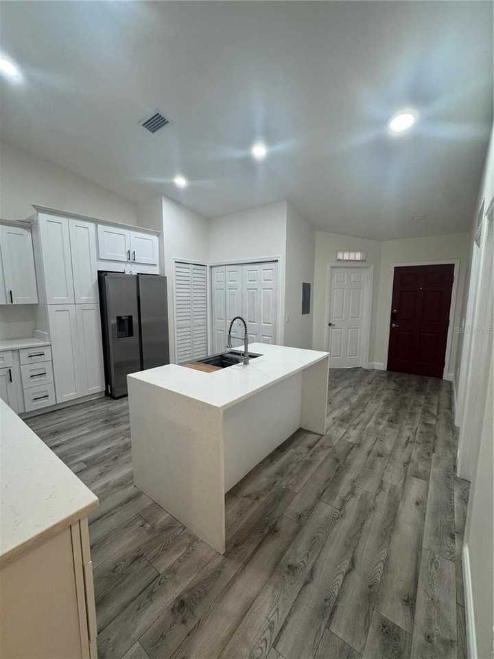 2880 Club Cortile Cir #B - Photo 2 of 12