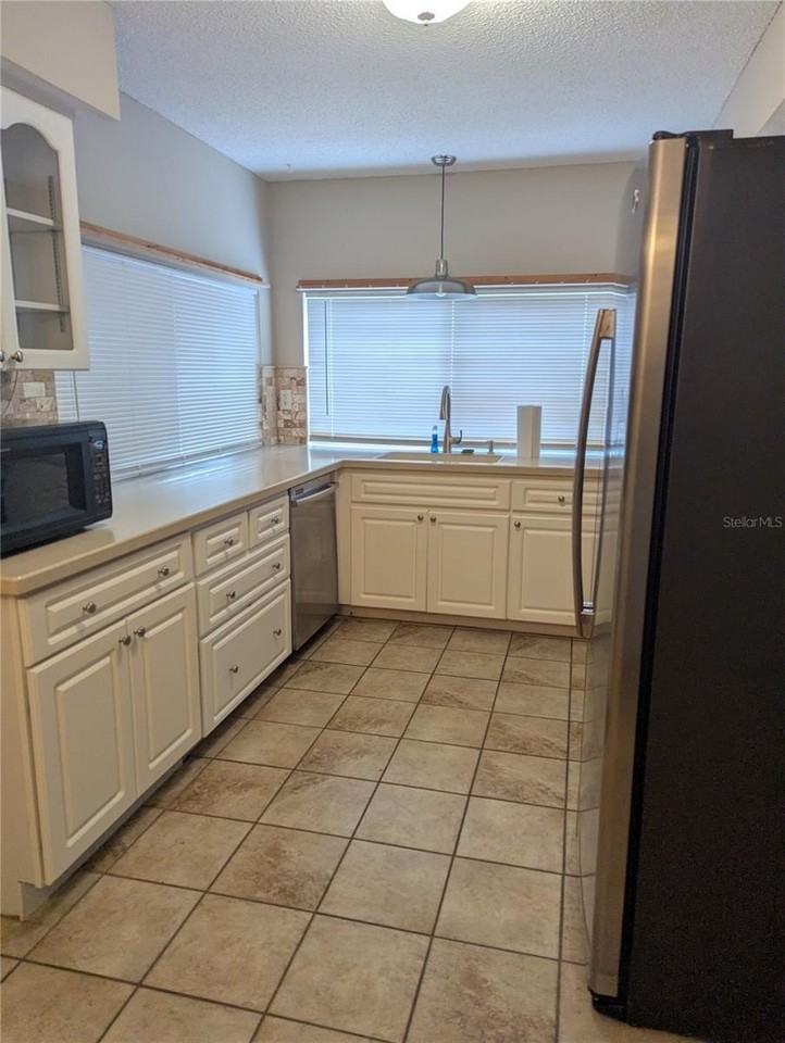 13006 Sirius Ln - Photo 5 of 16