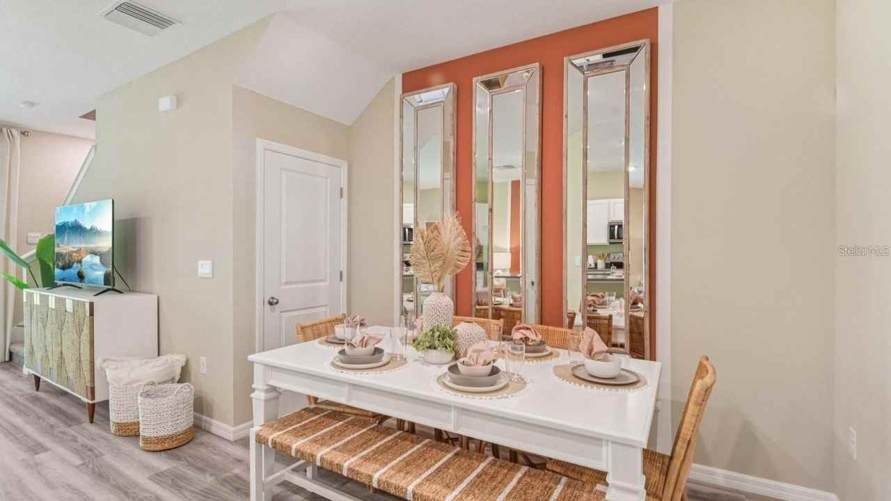 8106 Swan Mist Way - Photo 6 of 29