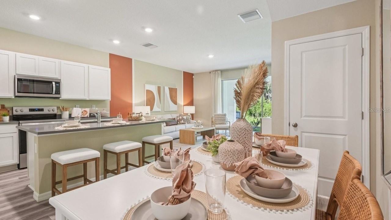 8106 Swan Mist Way - Photo 7 of 29