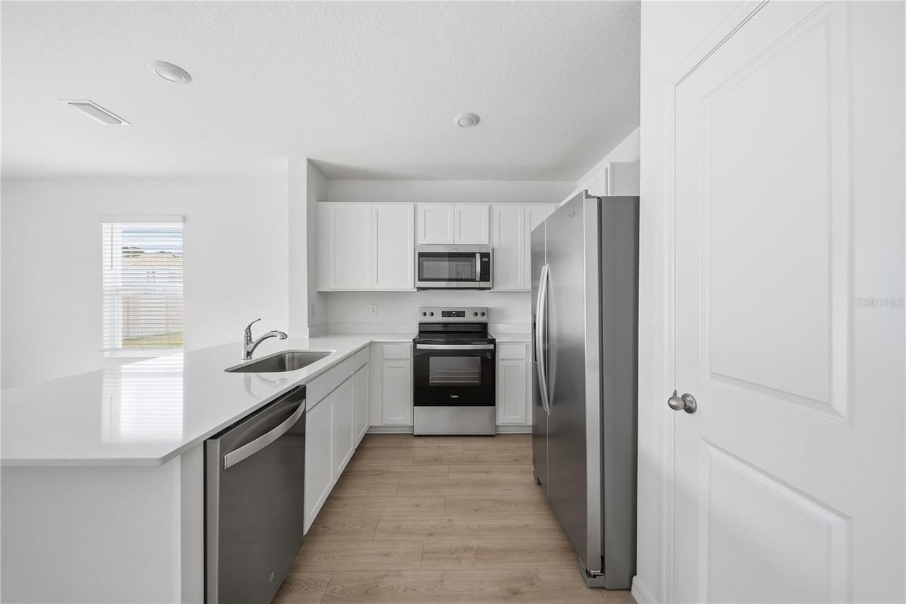 32526 Midsummer Night Ln - Photo 4 of 22