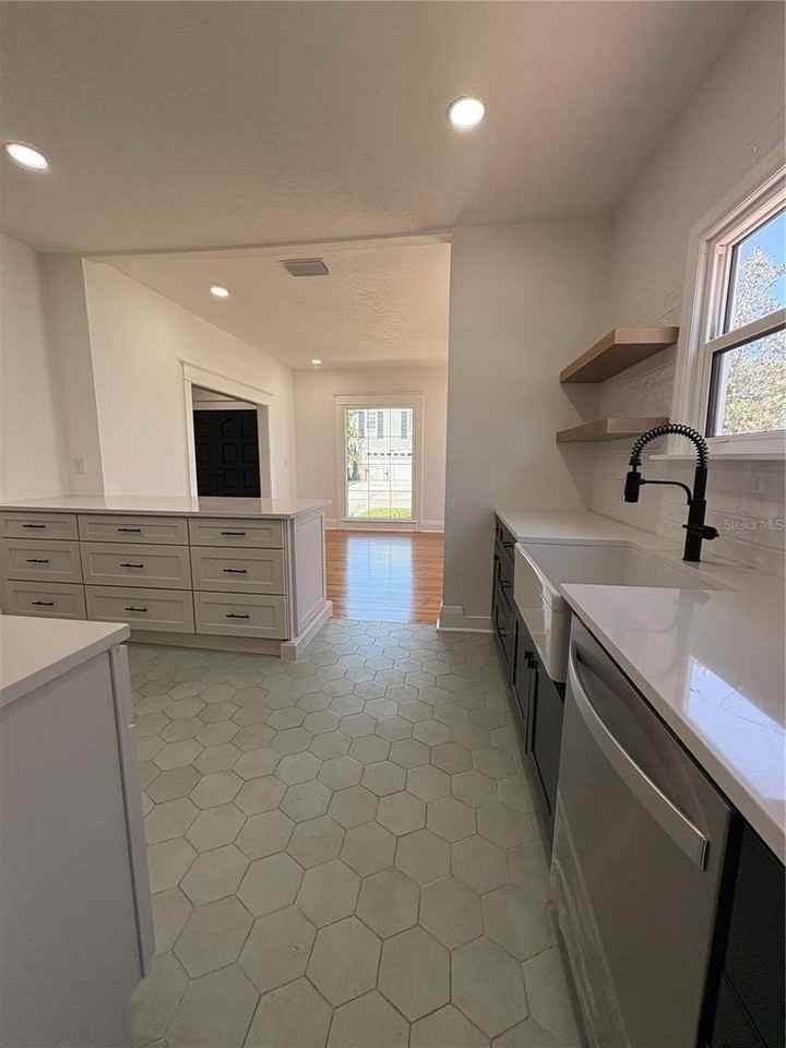 3610 W San Juan St - Photo 7 of 16
