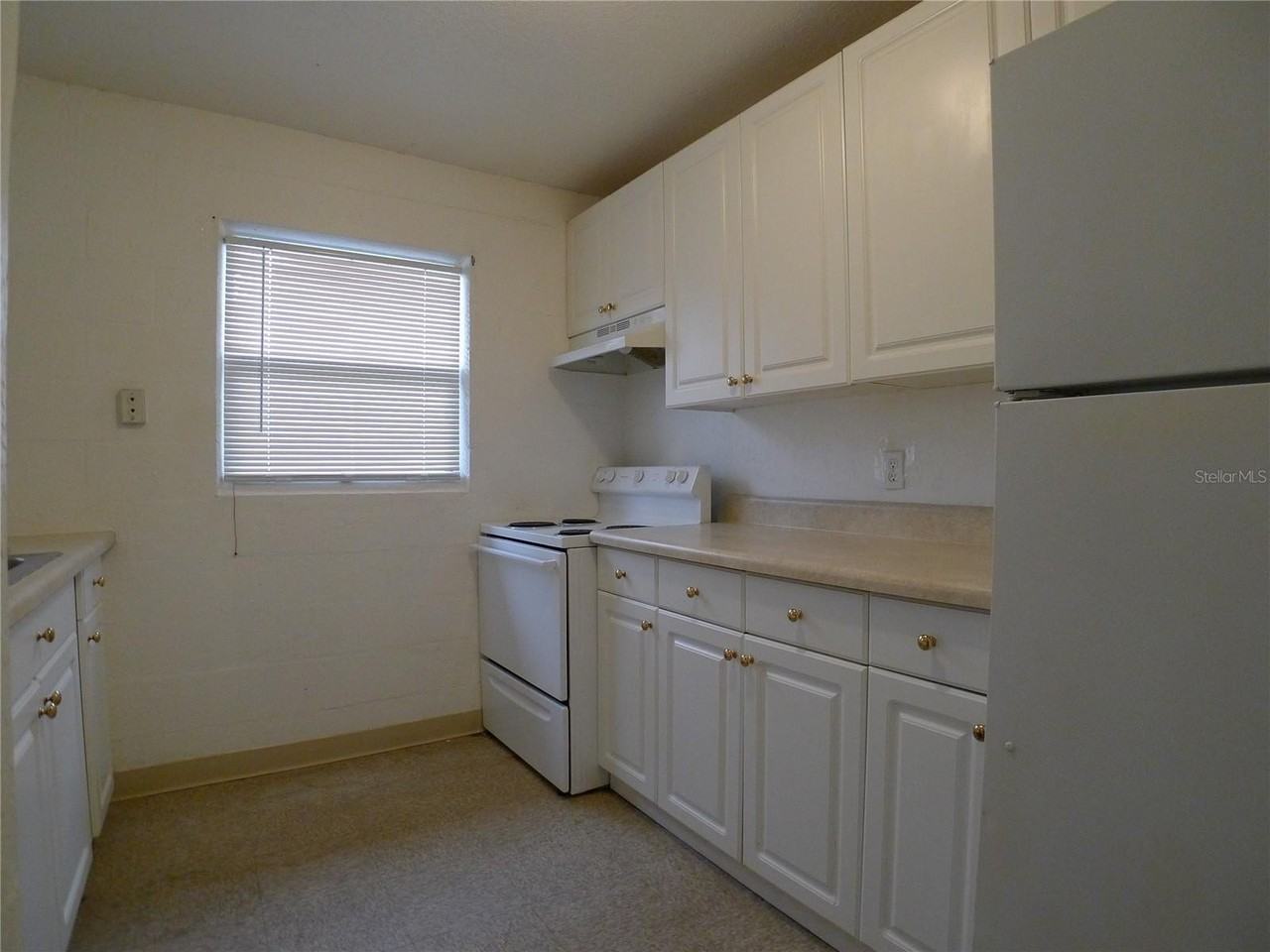 3420 N 55th St #B - Photo 5 of 10