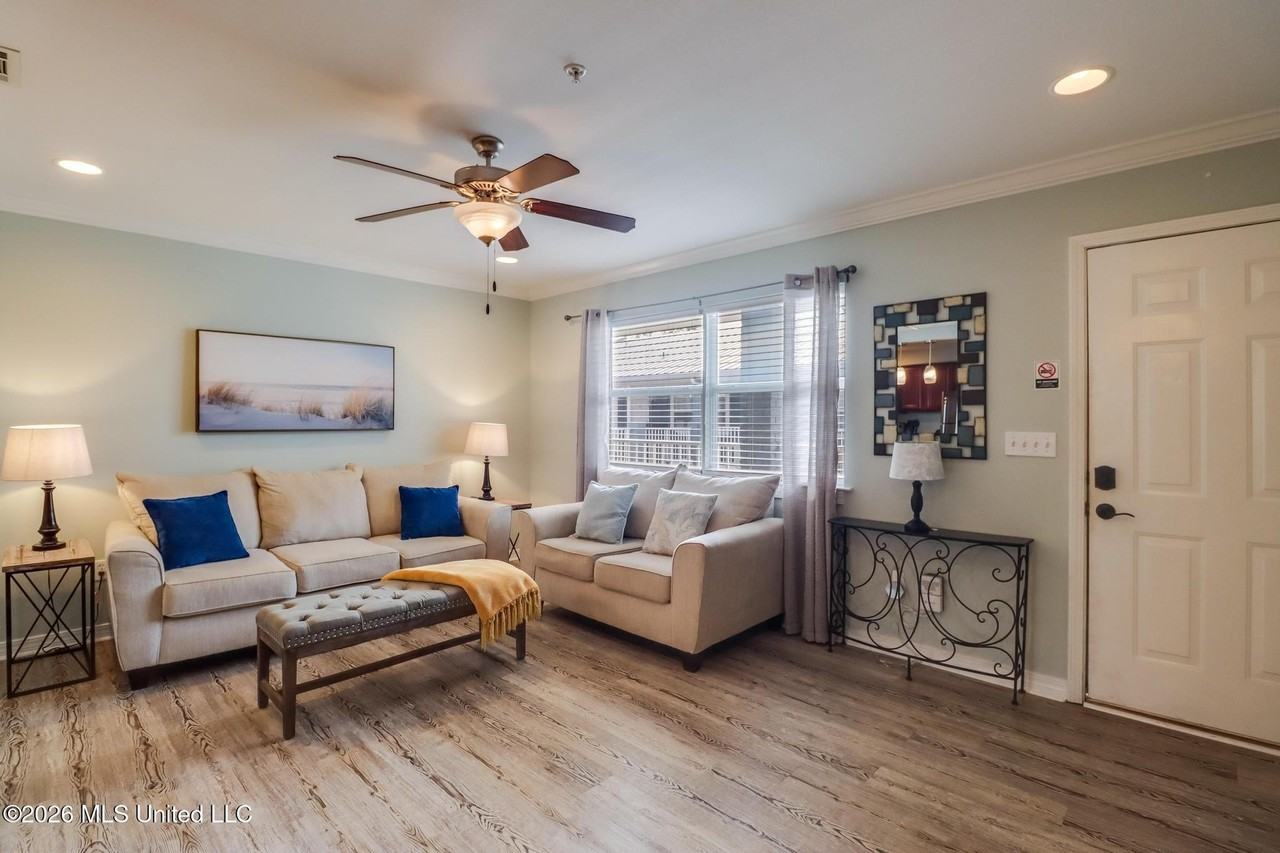 1282 Beach Blvd - Photo 5 of 23