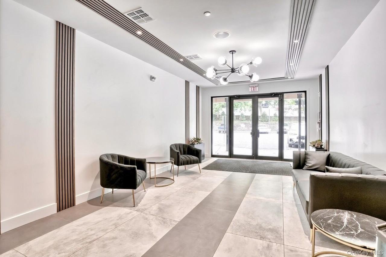 962 S Route 9w #104 - Photo 3 of 22