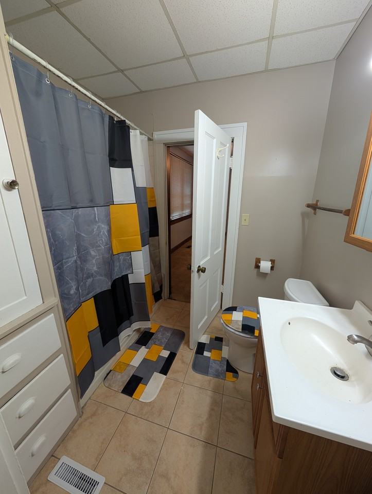 1268 Sw Western Ave #1A - Photo 5 of 14